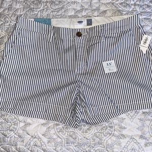 NWT Old Navy Size 8 Blue and white striped shorts. 3.5” inseam